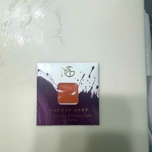 Single eyeshadow by makeup geek NWT